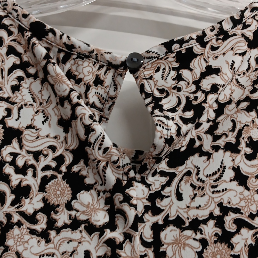 Top - Picture 6 of 7